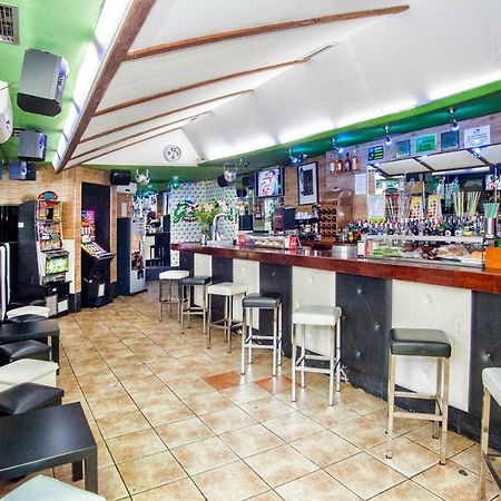 Hostal Goias Hotel Oviedo Buitenkant foto